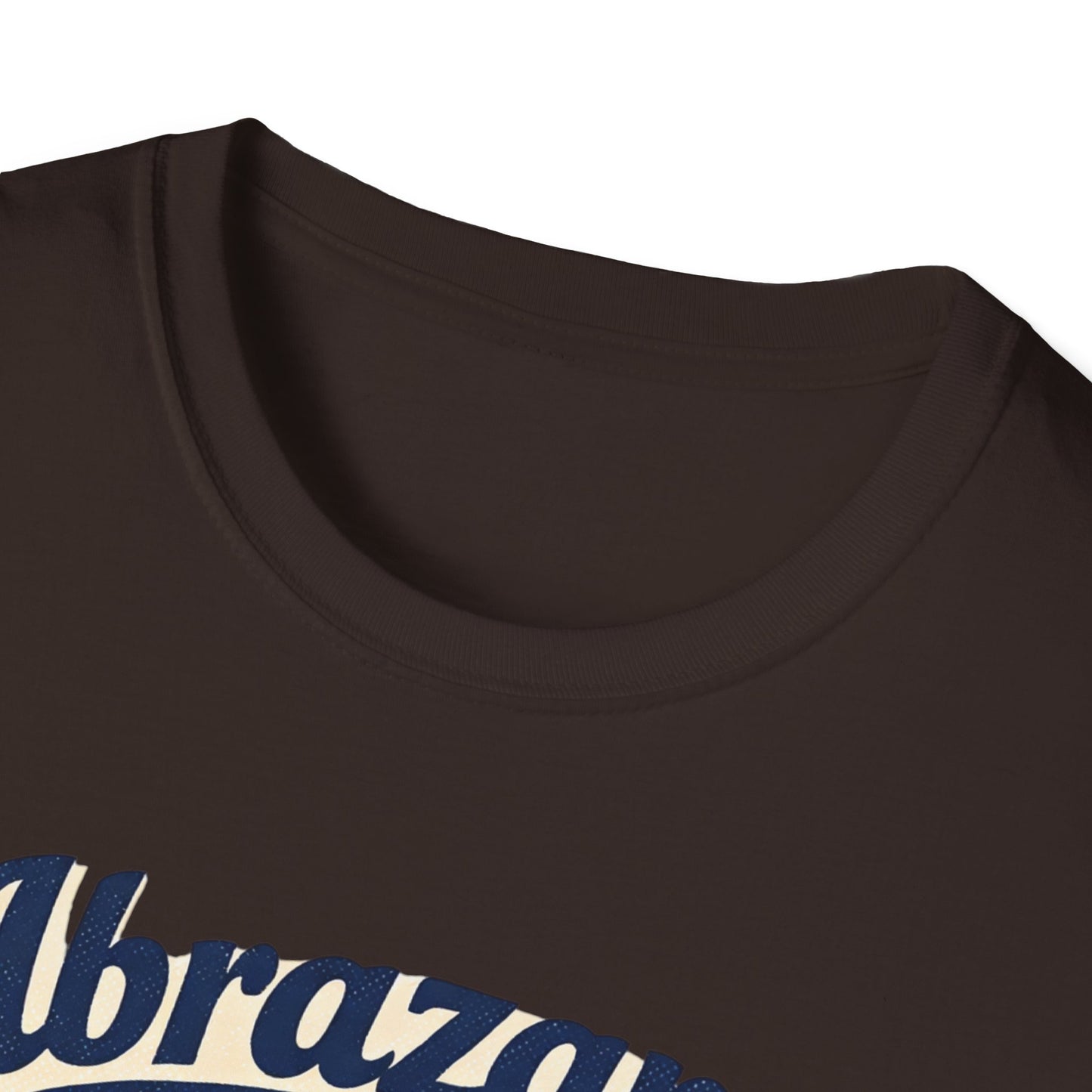 Abrázame Heart Hug T-Shirt — Spanish Love Graphic Tee