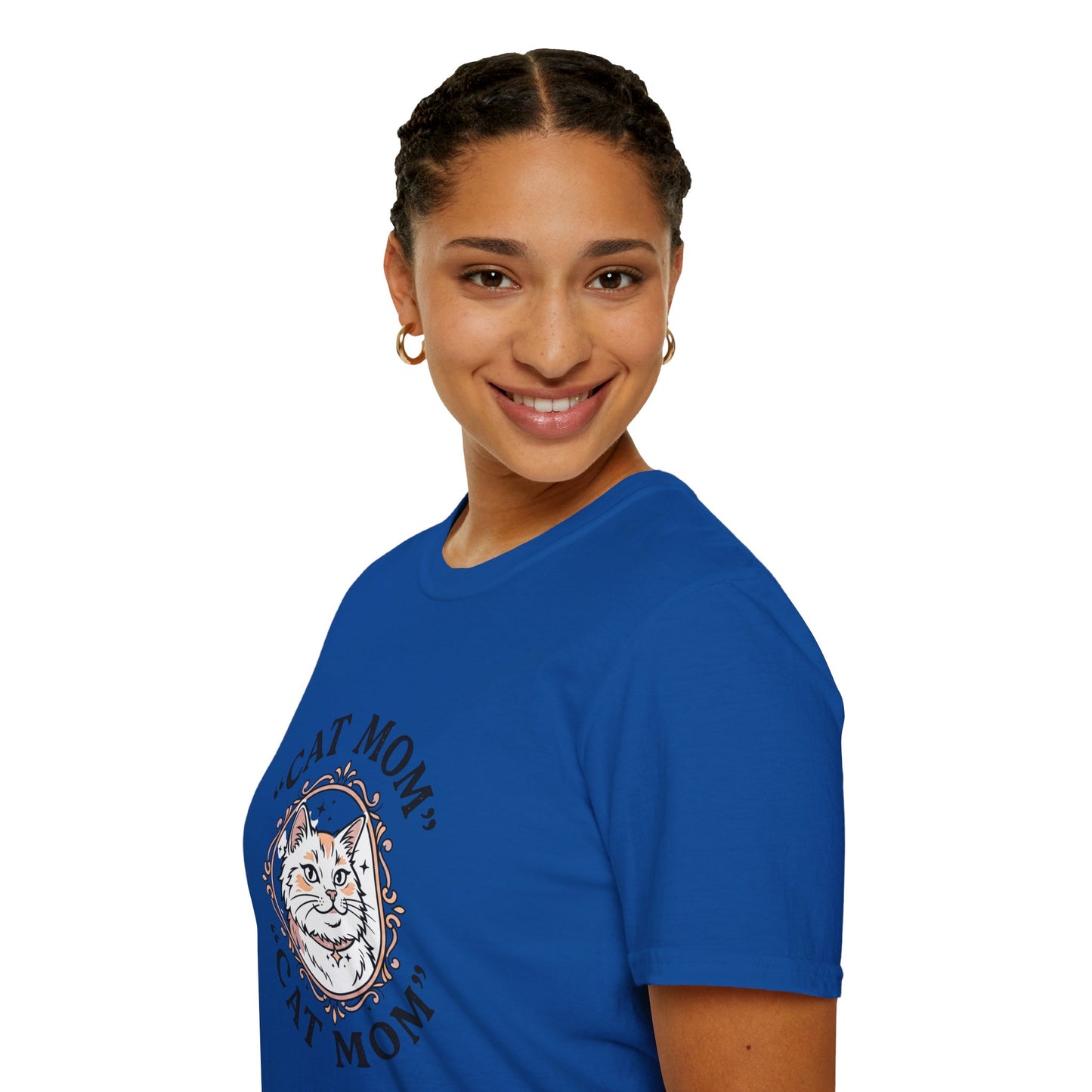 Cat Mom T-Shirt — Cute Vintage Cat Portrait Tee for Cat Lovers