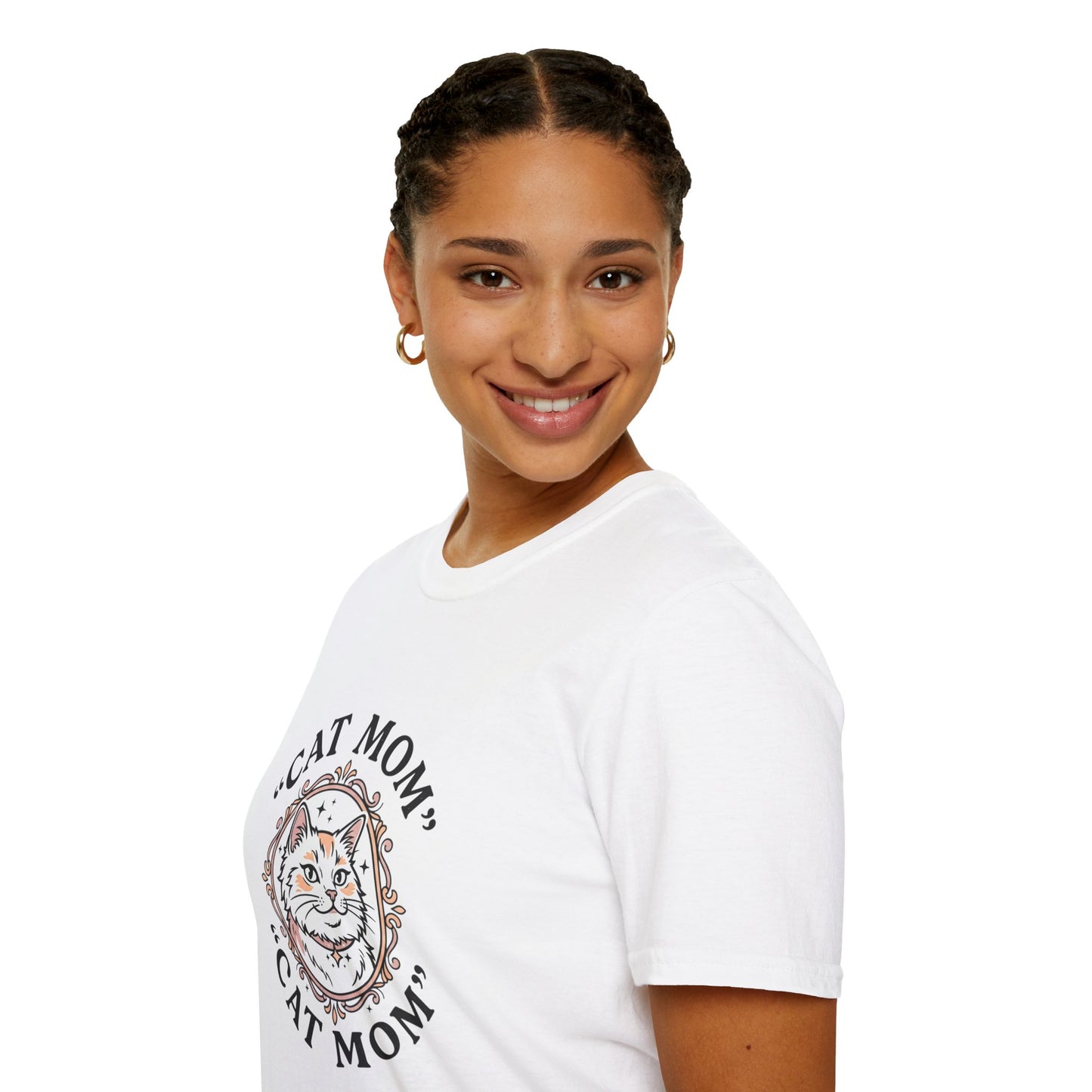 Cat Mom T-Shirt — Cute Vintage Cat Portrait Tee for Cat Lovers