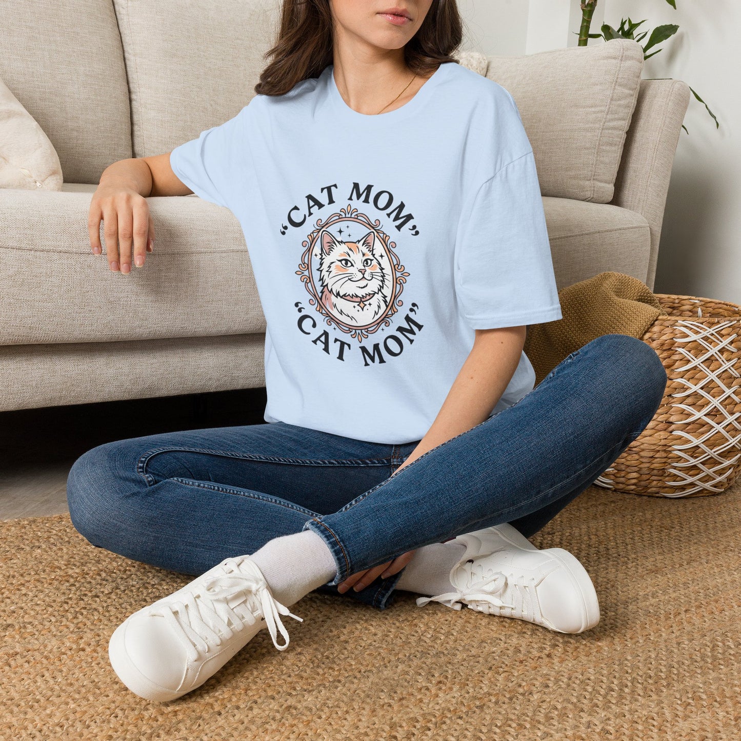 Cat Mom T-Shirt — Cute Vintage Cat Portrait Tee for Cat Lovers