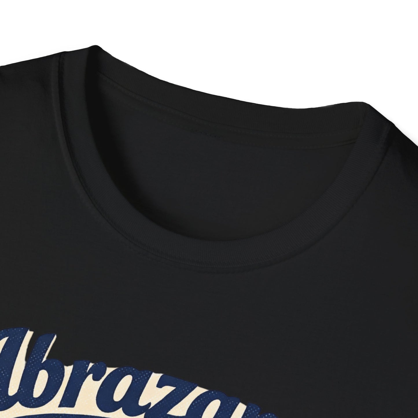Abrázame Heart Hug T-Shirt — Spanish Love Graphic Tee