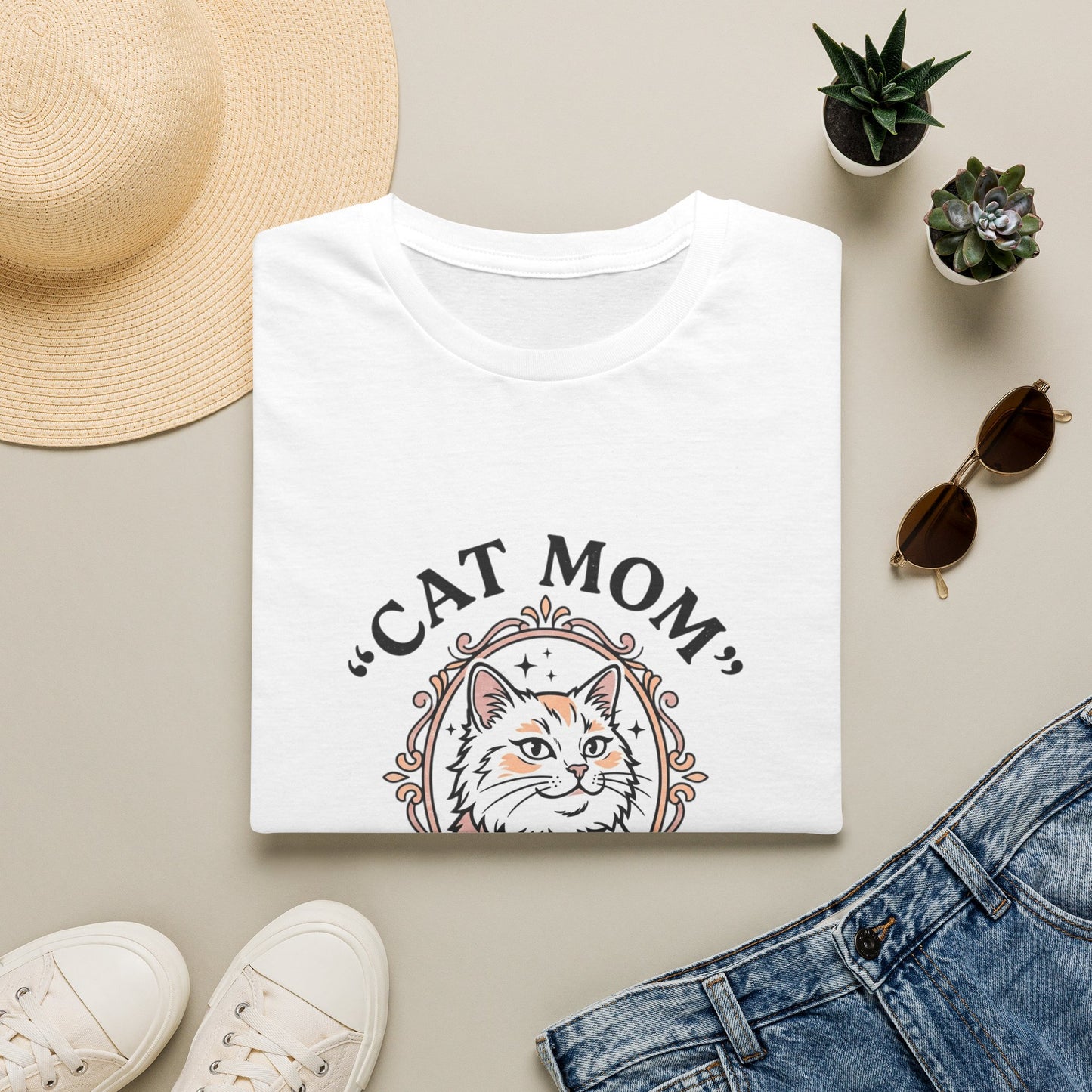Cat Mom T-Shirt — Cute Vintage Cat Portrait Tee for Cat Lovers