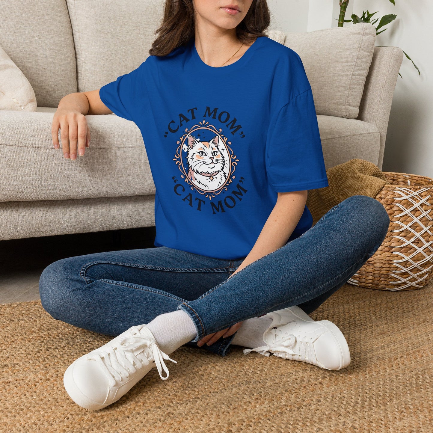 Cat Mom T-Shirt — Cute Vintage Cat Portrait Tee for Cat Lovers