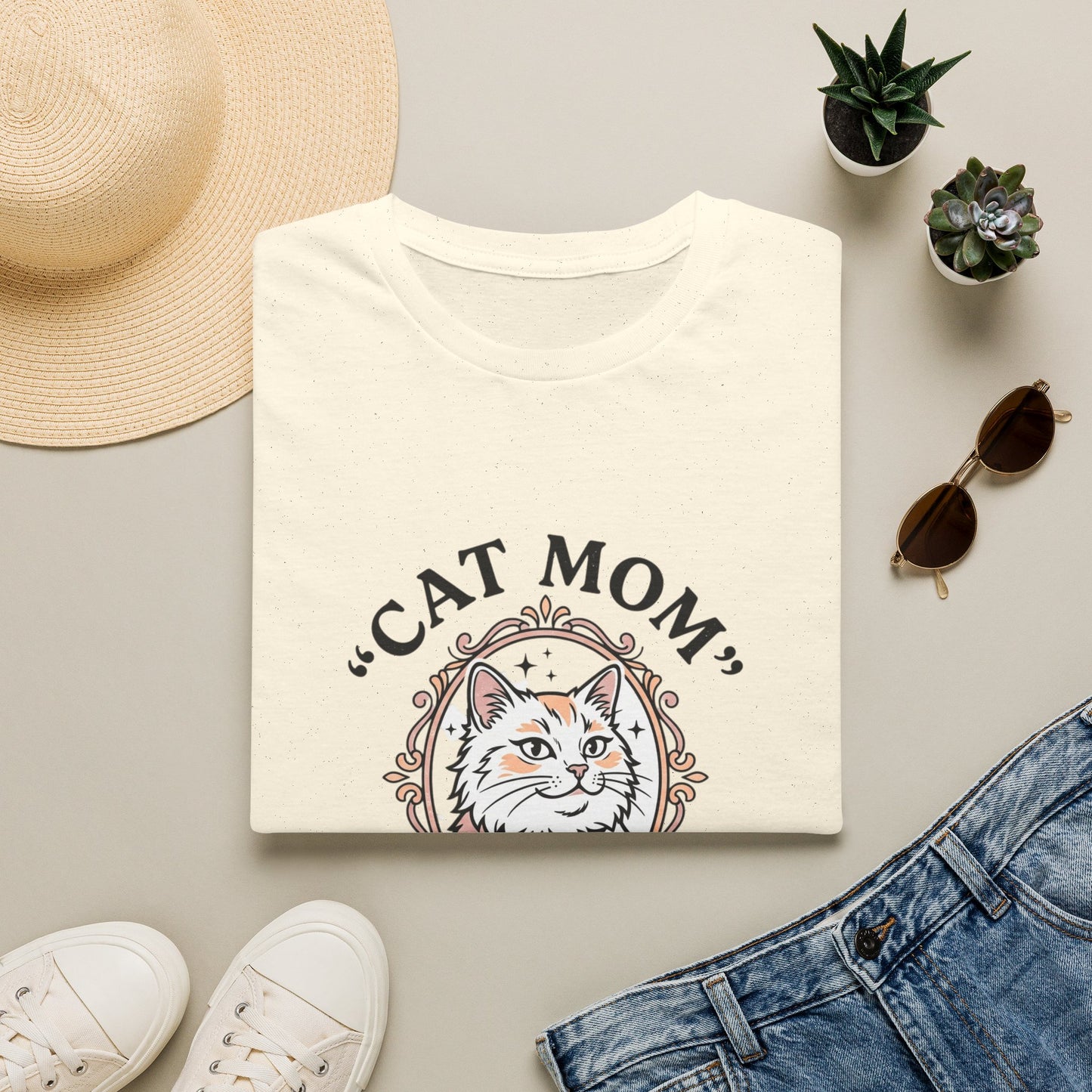 Cat Mom T-Shirt — Cute Vintage Cat Portrait Tee for Cat Lovers