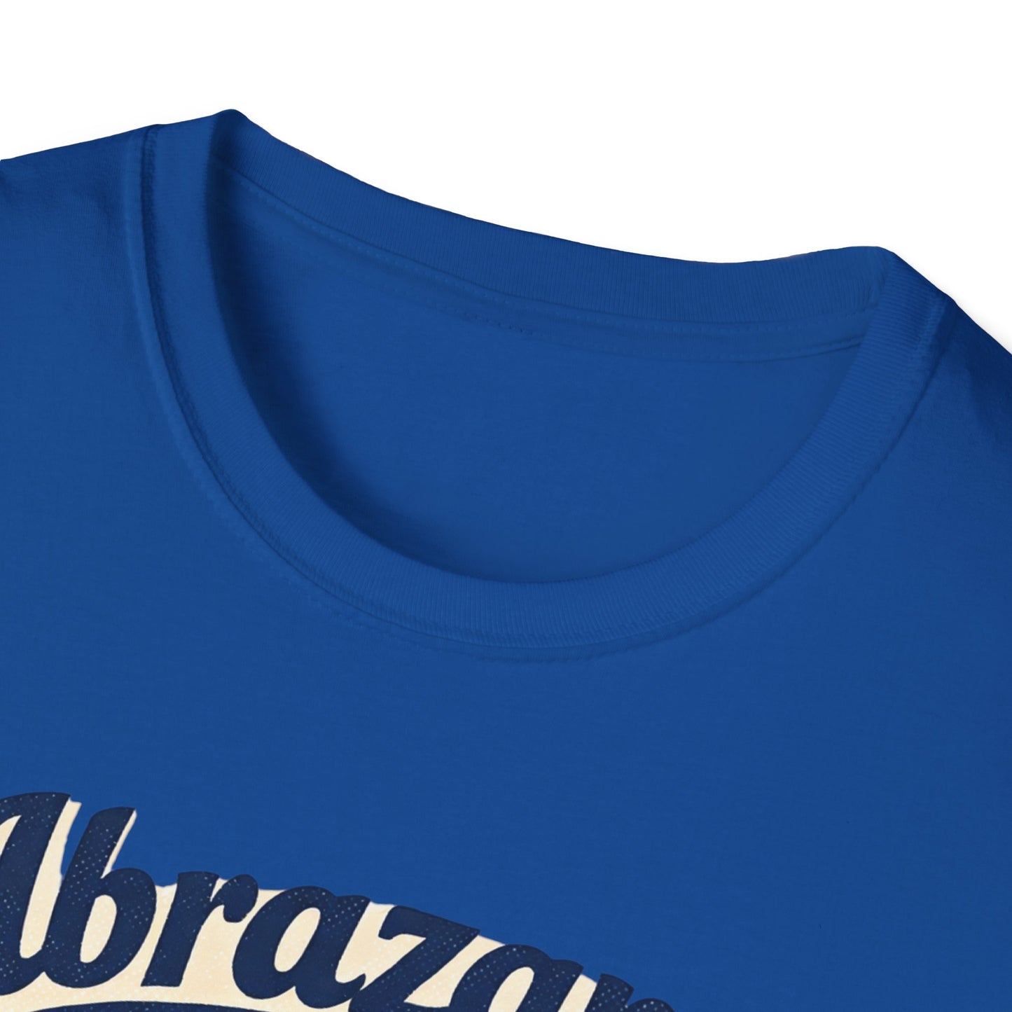 Abrázame Heart Hug T-Shirt — Spanish Love Graphic Tee